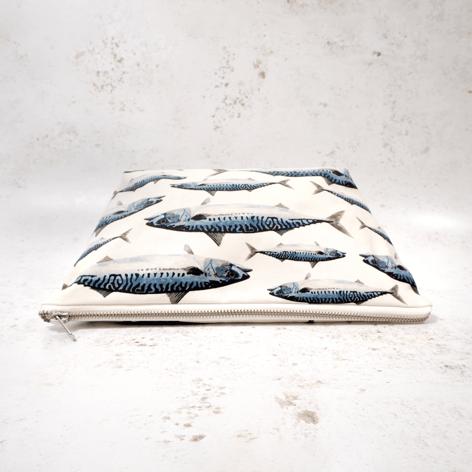 Mackerel wash bag which is machine washable