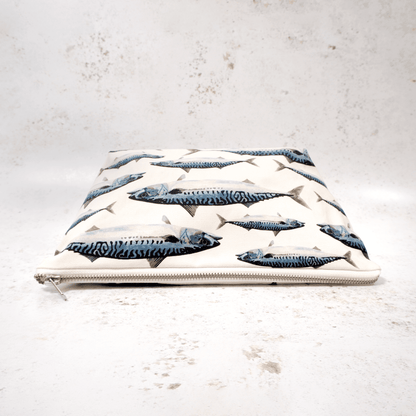Mackerel wash bag which is machine washable